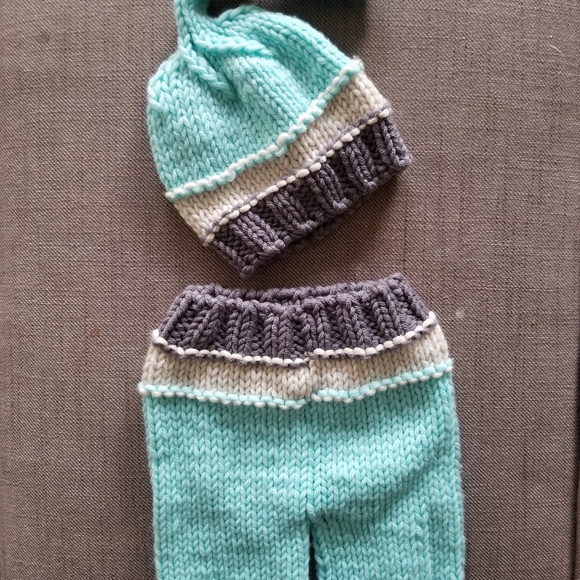 NWT | Crochet Baby Photoshoot Outfits Costumes Pants Hat Two Sets Baby Boy - Picture 3 of 3